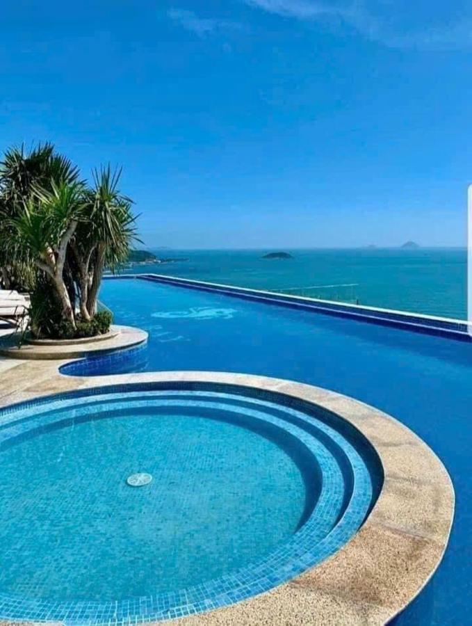 Beachfront Scenia Bay Apartment Να Τρανγκ Εξωτερικό φωτογραφία